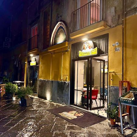 Window In The Stone Naples Hotel ภายนอก รูปภาพ